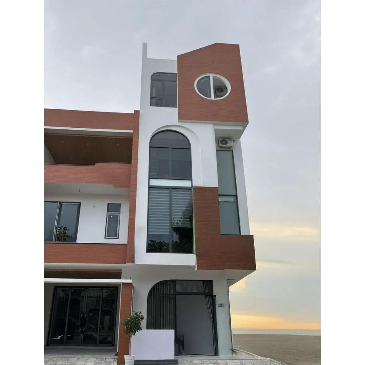 Căn hộ Duplex Quách Thị Trang