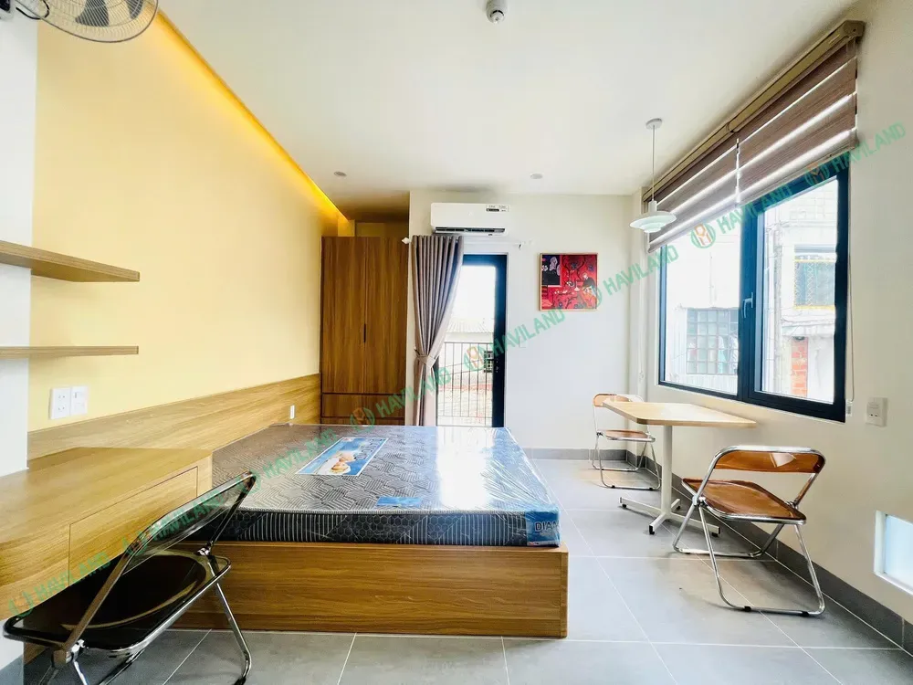Studio apartment in Ong Ich Duong alley