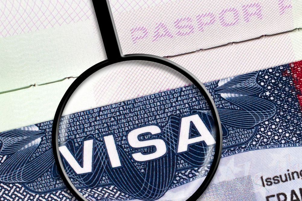gia-han-visa-viet-nam-cho-nguoi-nuoc-ngoai-1786586611791.jpg