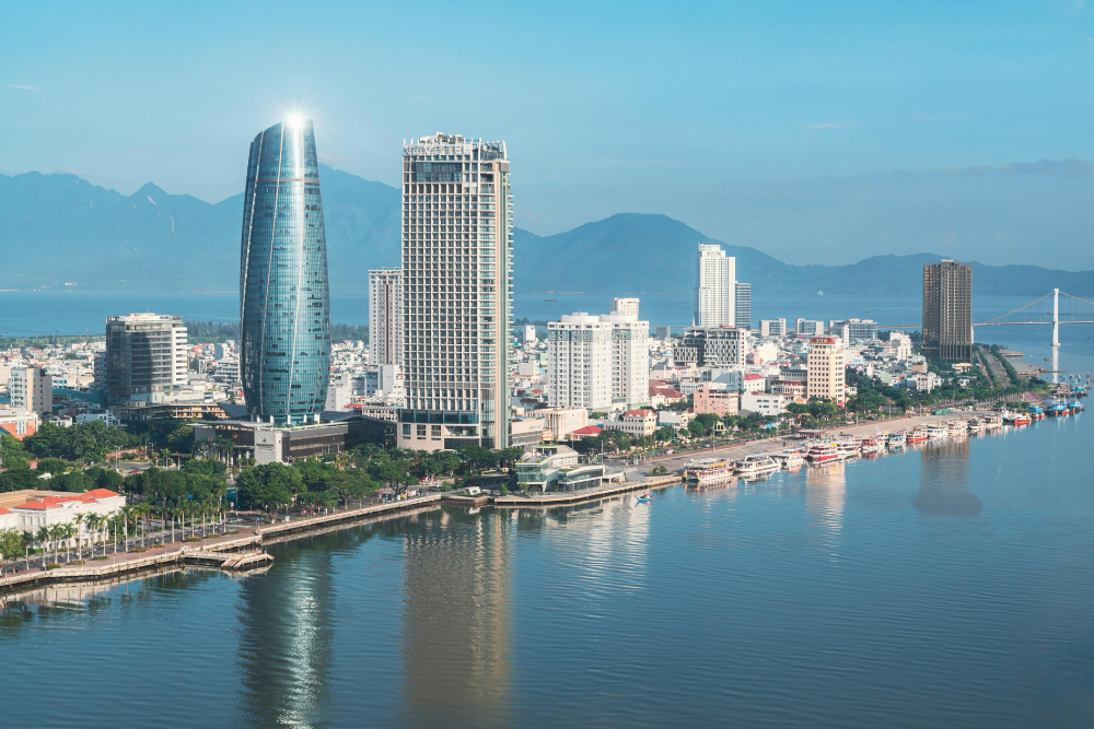 du-lich-da-nang-thang-10-1790760553224.png