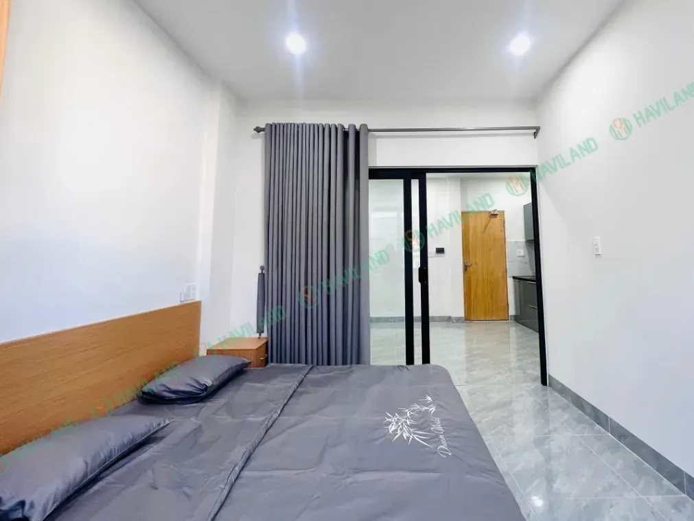 243-nguyen-hien-le-2_11zon.webp