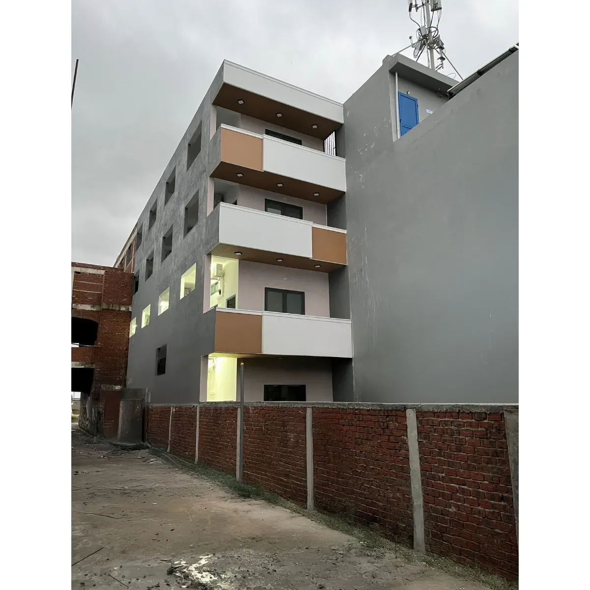 Phòng Duplex, Studio Lê Văn Hiến