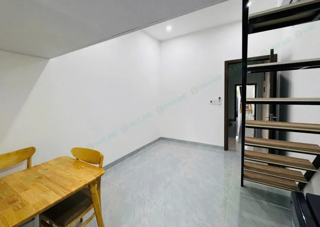 k74h0211-ngo-thi-nham-4_11zon.webp