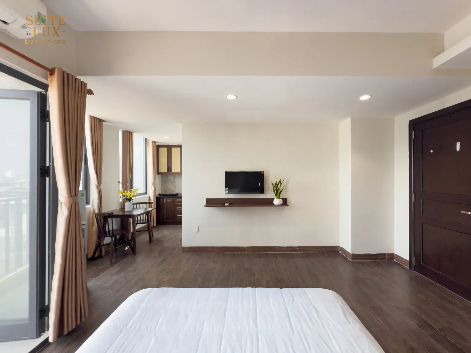suite-lux-5-by-haviland-601-8_11zon.webp