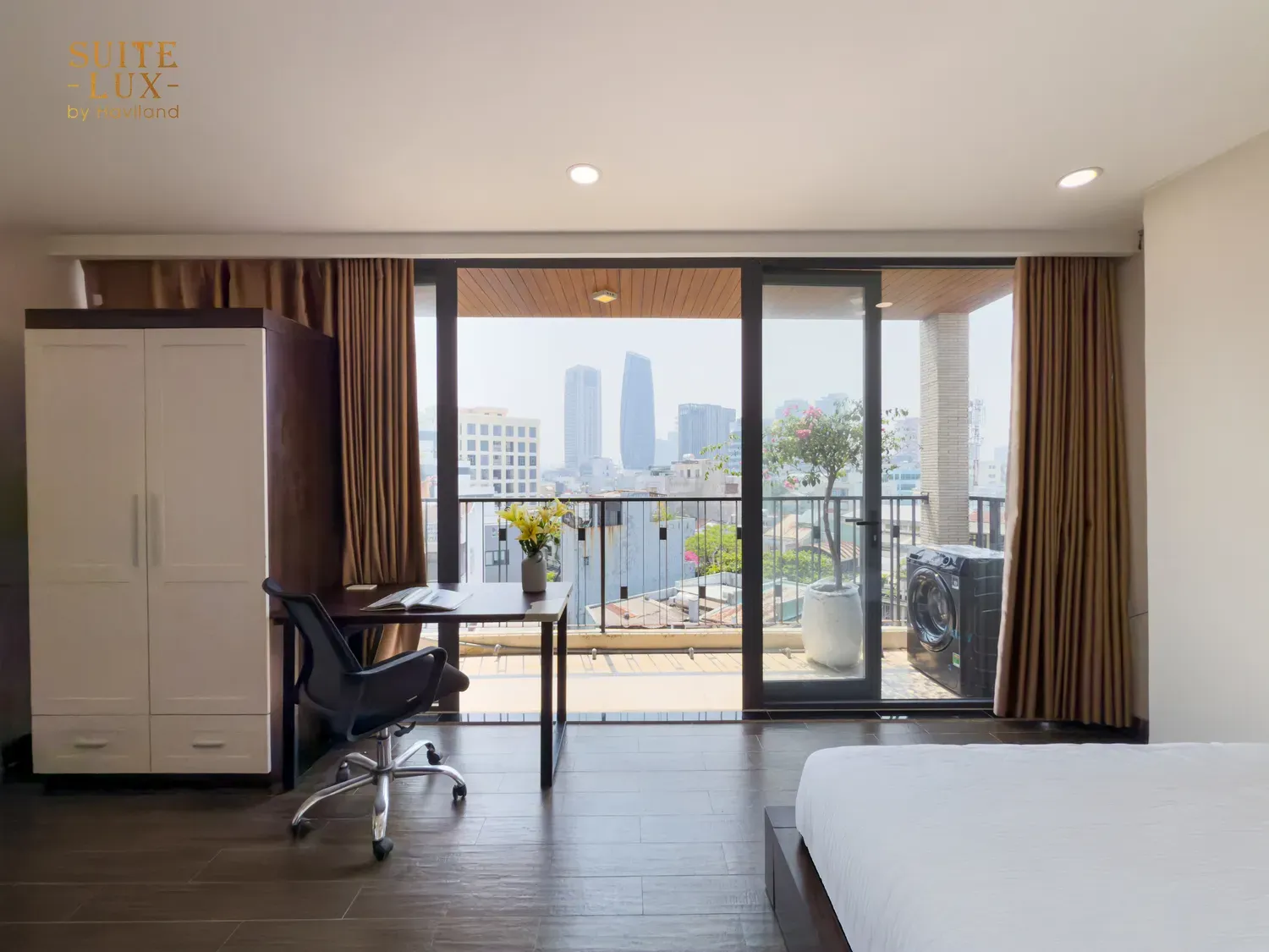 suite-lux-5-by-haviland-712-2_11zon.webp
