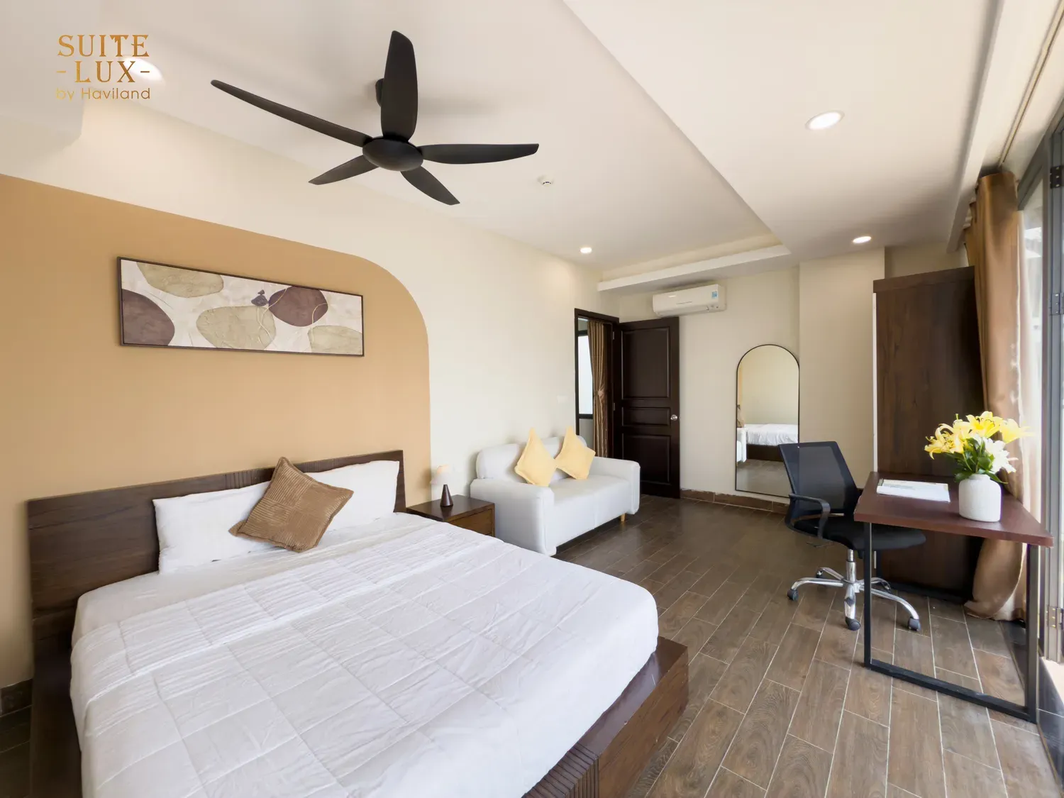 suite-lux-5-by-haviland-712-3_11zon.webp